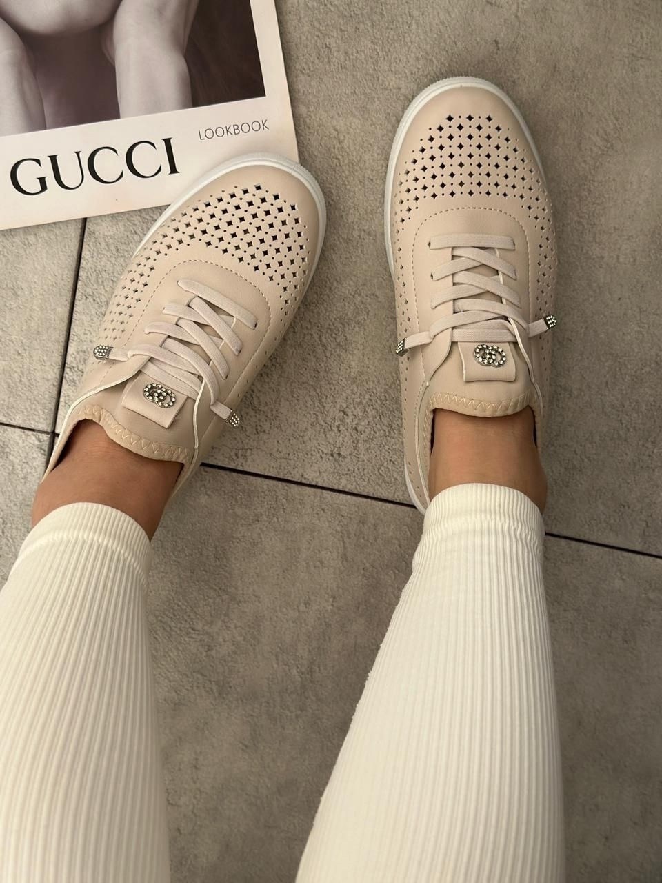 кеды женски,кроссовки женские с перфорацией,кожаные женские кроссовки с перфорацией,кроссовки с перфорацией,кроссовки женскиe