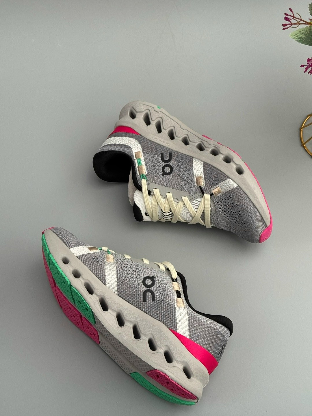 кроссовки on cloudsurfer,кроссовки,повседневные кроссовки,кроссовки беговые,кроссовки on