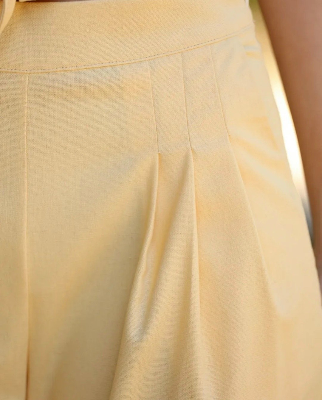 топ с завязками,женские топы,бежевый топ,стильные наряды