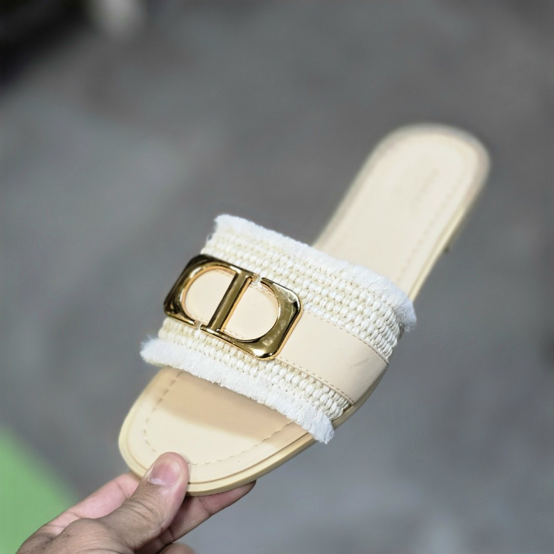 шлепки кристиан диор женские,шлепанцы кристиан диор,шлепанцы christian dior,шлепки диор женские,шлепки диор