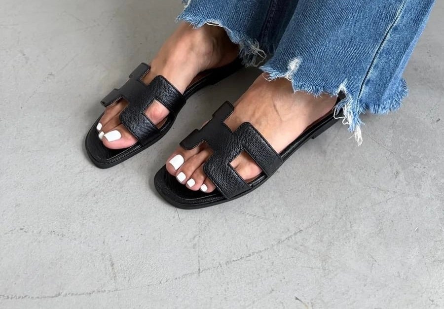 шлепанцы эрмес оригинал,женские шлепанцы,шлепки hermes женские,шлепки гермес женские 2026,сандали