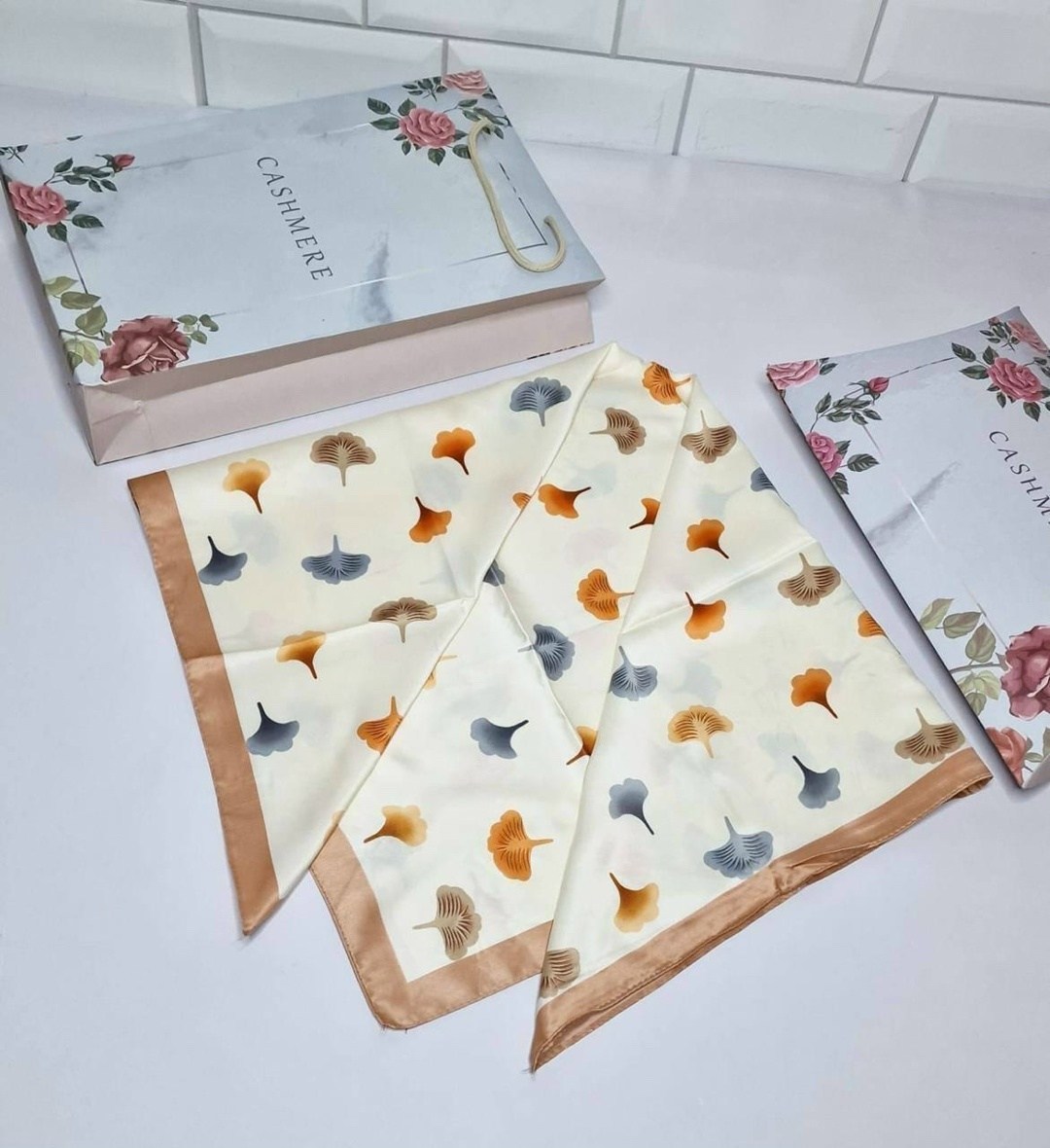 новинки платок,платки шелковые,платки женские,платок шелковый женский,салфетка