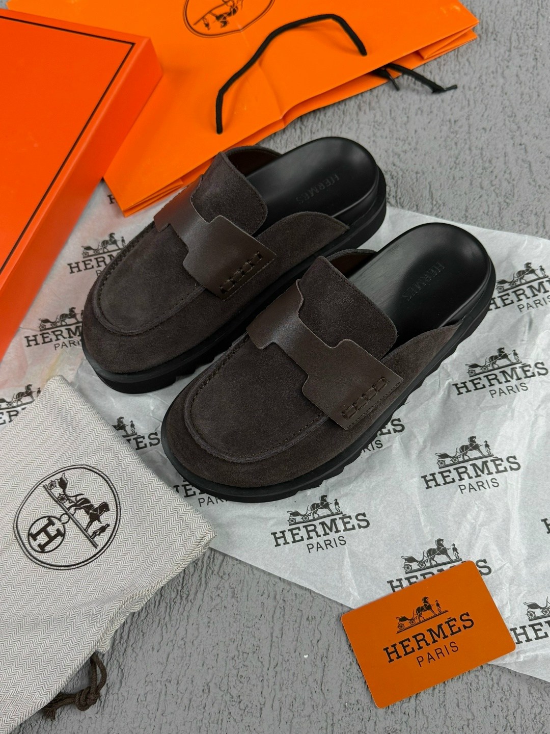 ,hermes шлепанцы,мужские шлепанцы,сандалии hermes,мюли hermes