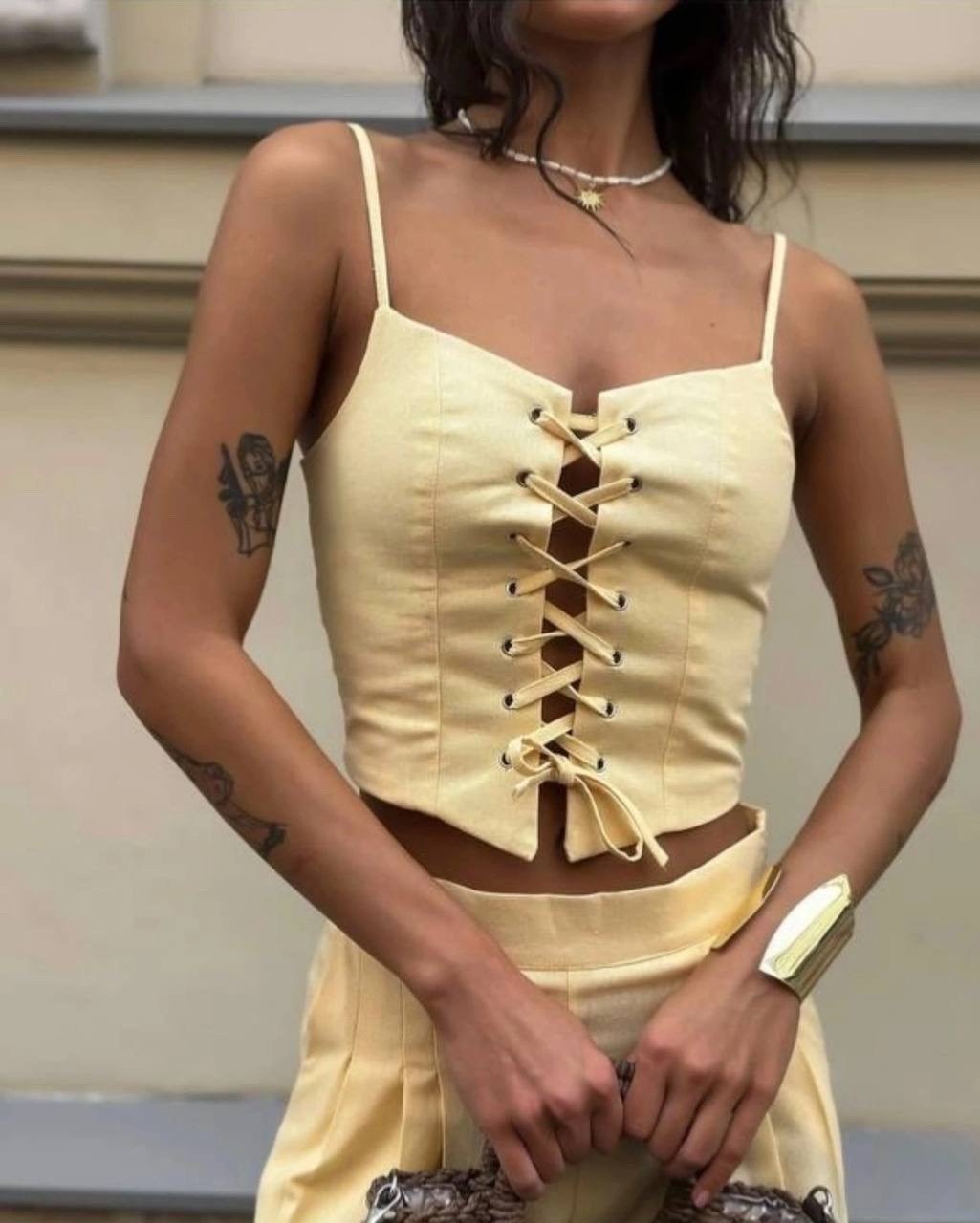 топ с завязками,женские топы,бежевый топ,стильные наряды