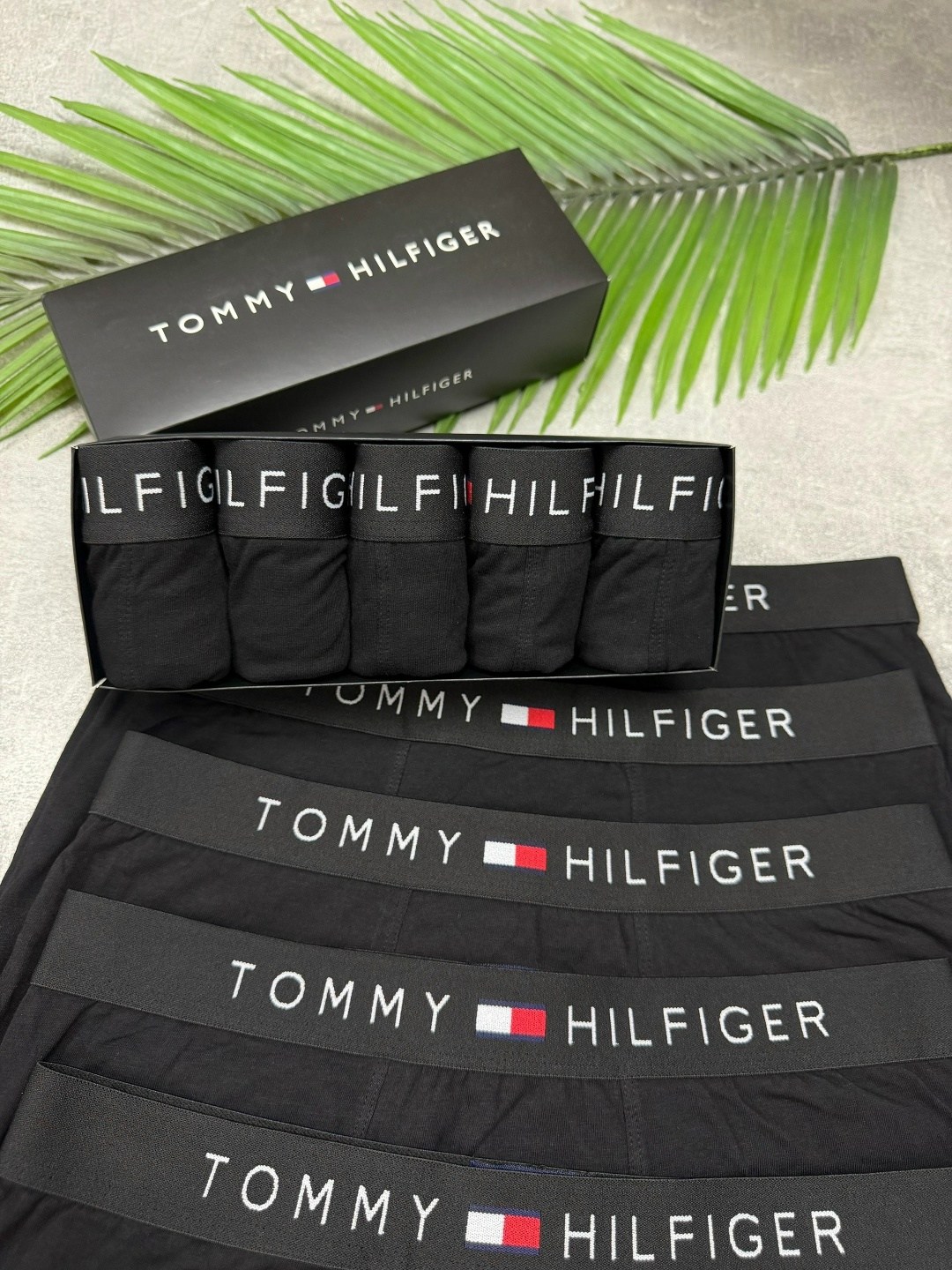 мужские наборы трусов tommy hilfiger,мужские трусы tommy hilfiger,трусы томми хилфигер набор,трусы томми хилфигер мужские в коробке,комплект трусов tommy hilfiger