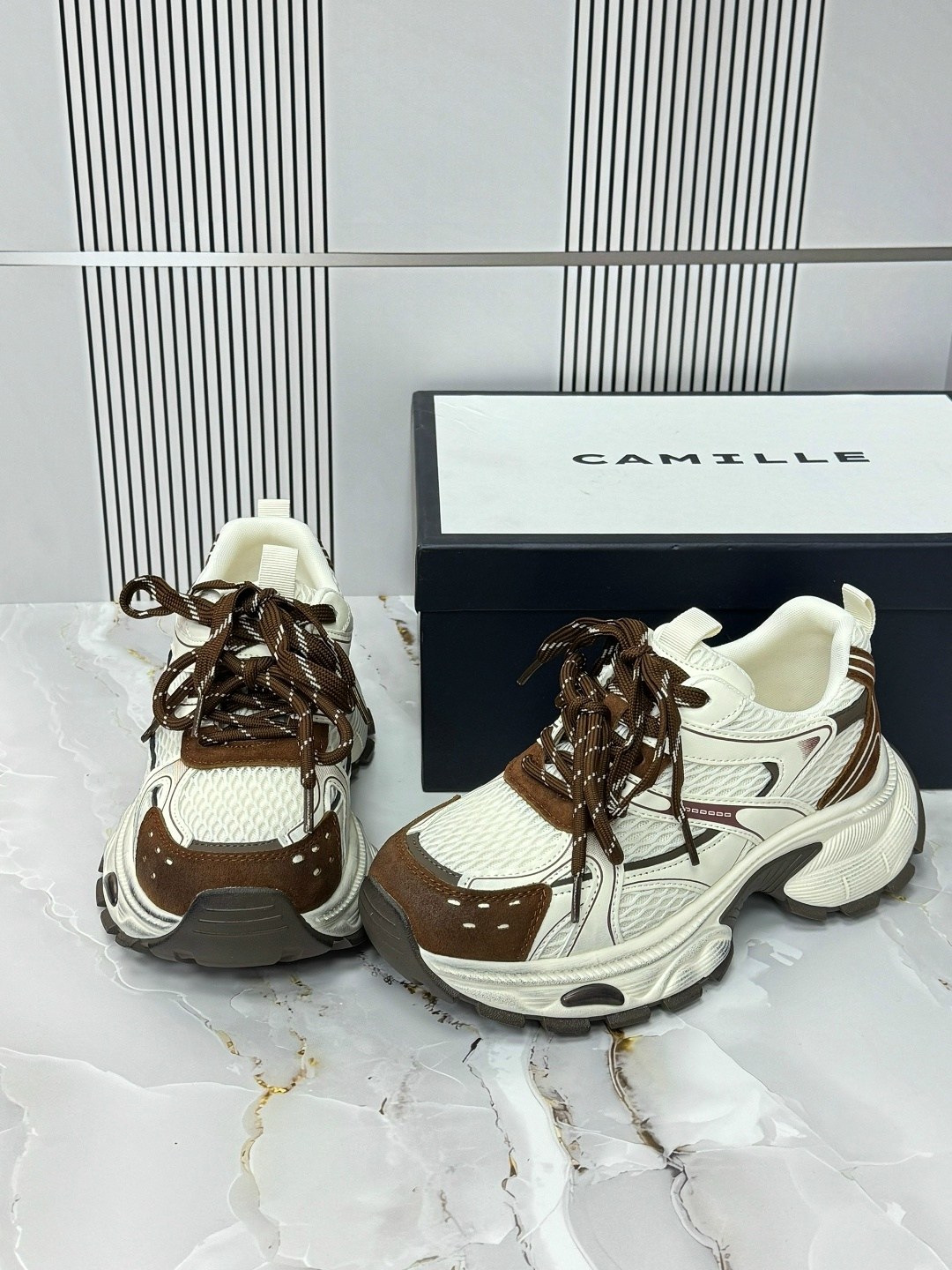 ,женские кроссовки,кроссовки женские balenciaga,кроссовки модные,спортивная