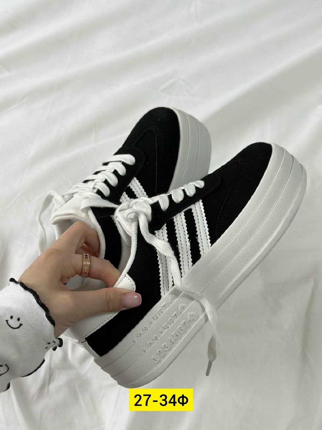 ,кроссовки женские,кроссовки модные,женская ,кроссовки adidas