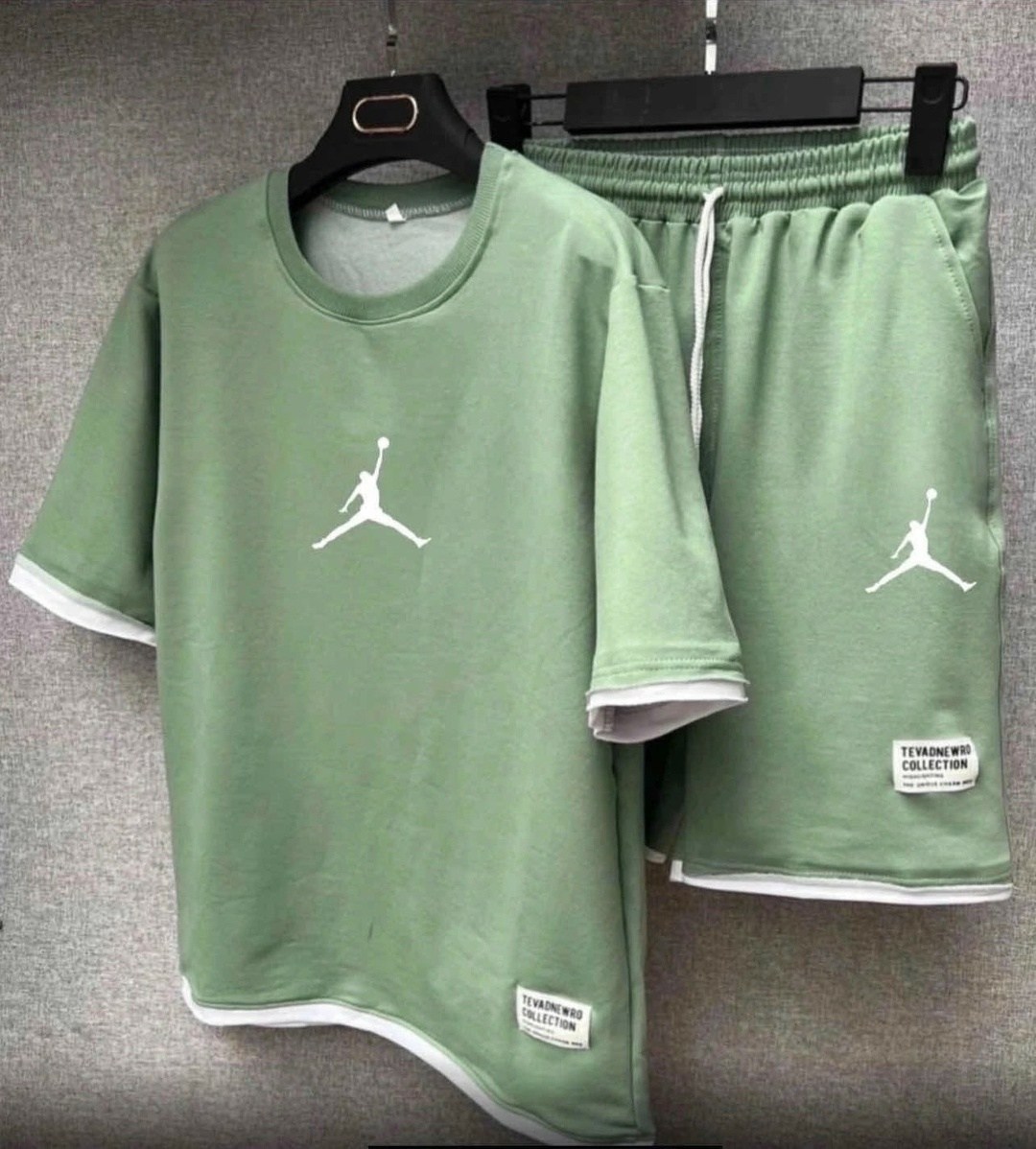 спортивный костюм мужской летний с шортами,костюм шорты футболка найк,костюм спортивный с футболкой и шортами летний,летний спортивный костюм футболка с шортами nike,комплект спортивного костюма