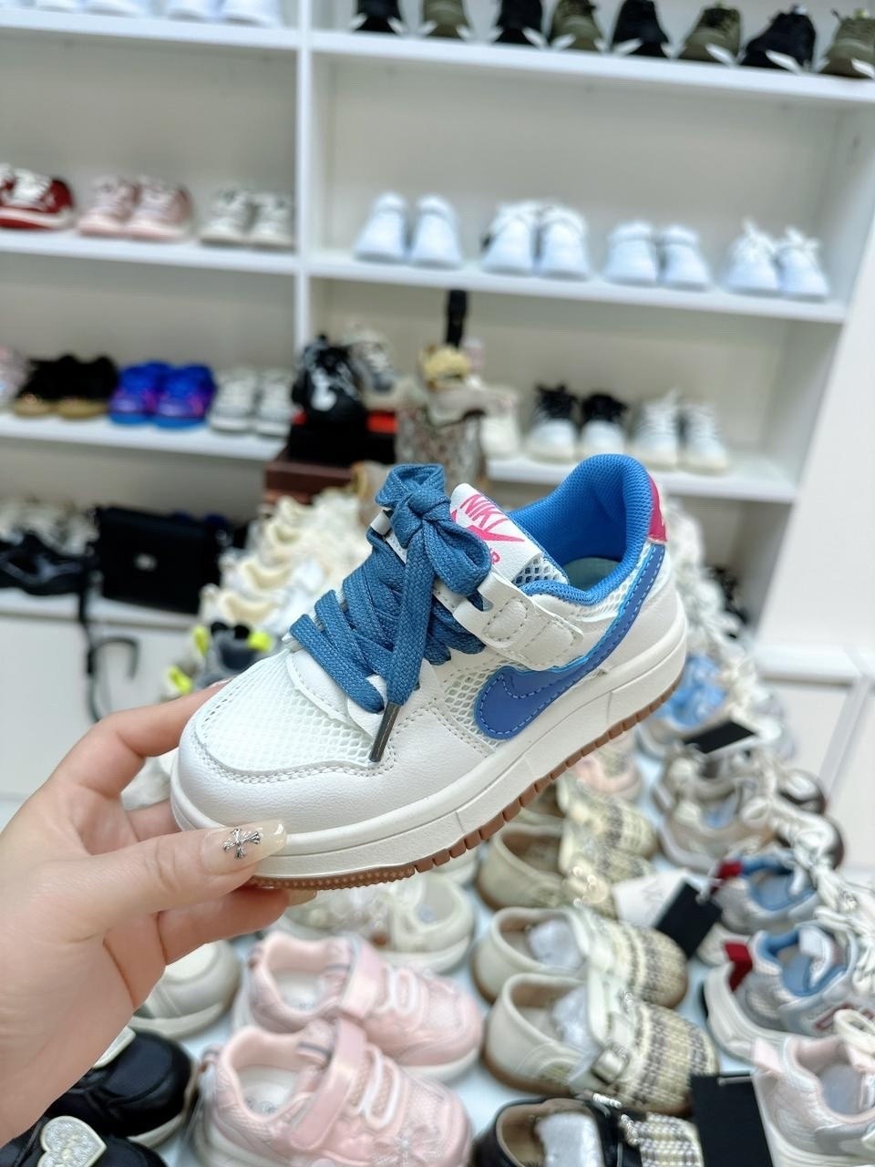 кроссовки,,nike air force 1 louis vuitton,спортивная ,кеды детская