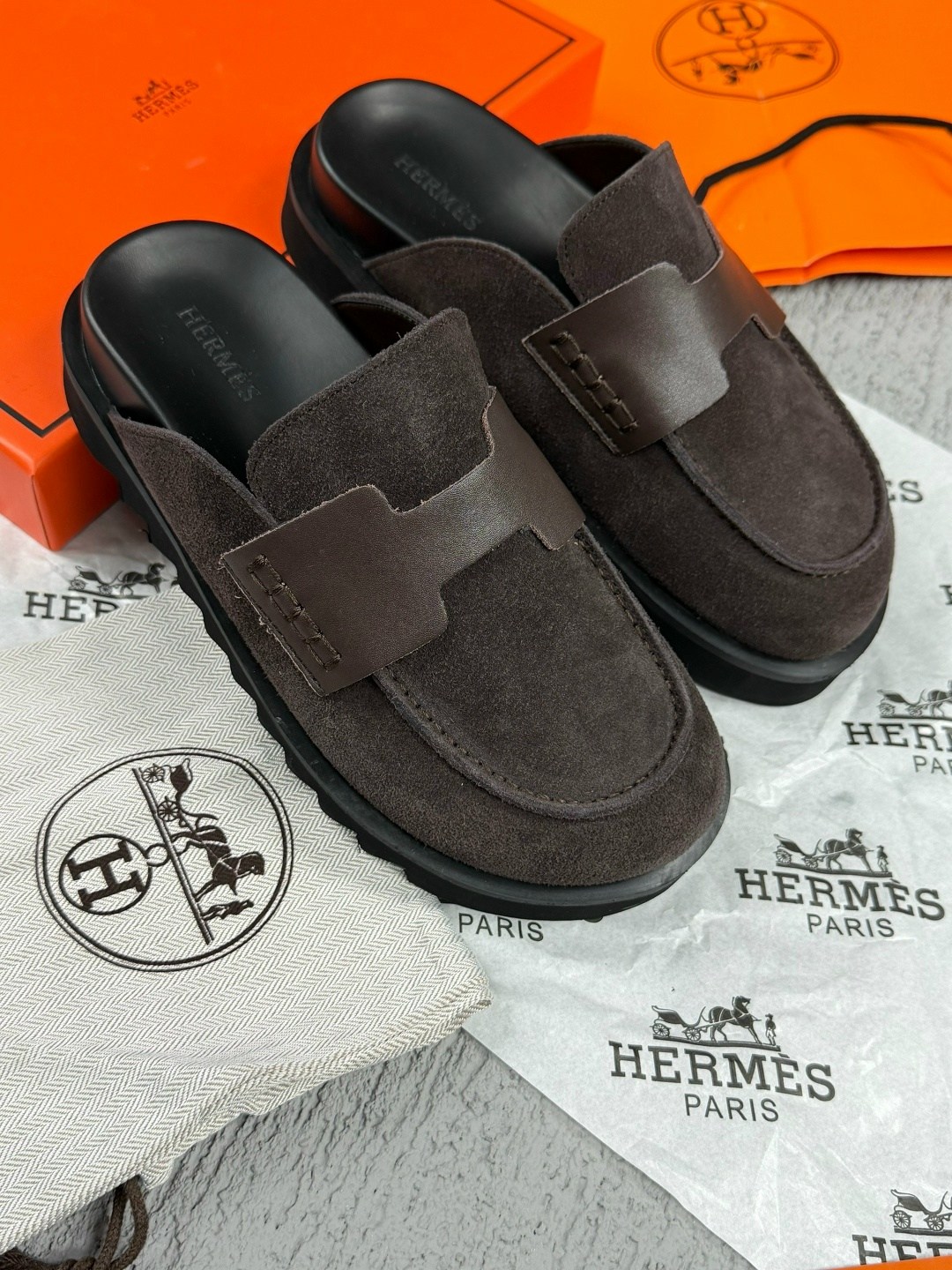 ,hermes шлепанцы,мужские шлепанцы,сандалии hermes,мюли hermes