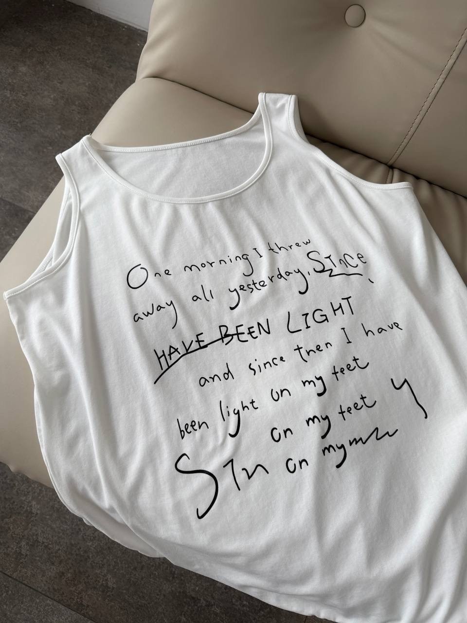 стильные джинсы,женская кофта,женская футболка,