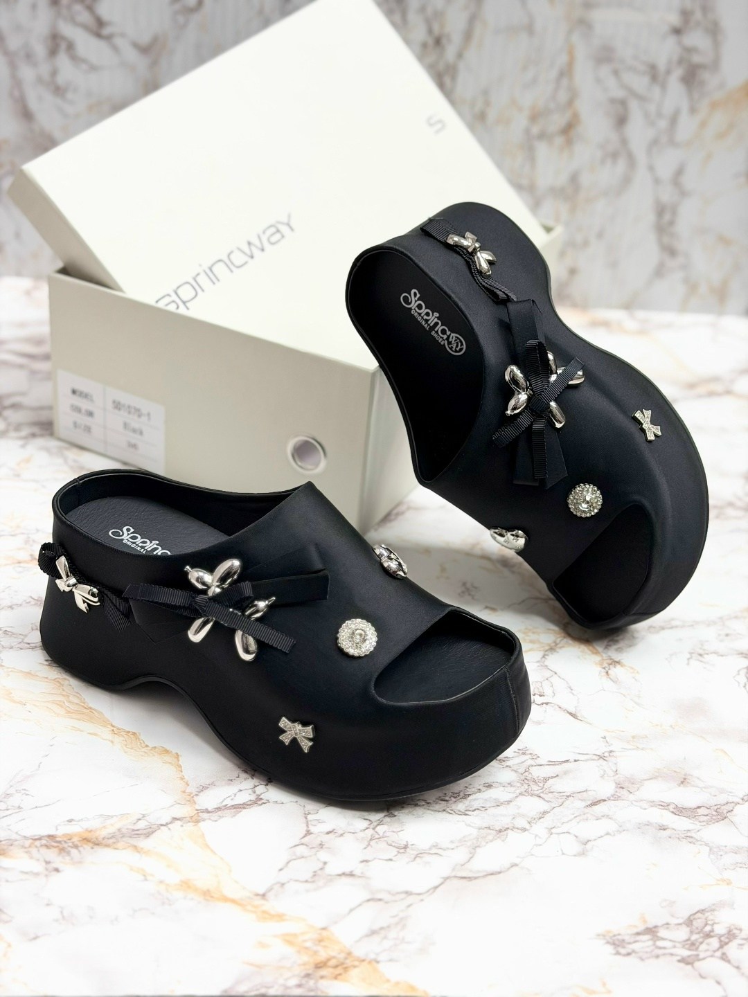 ,женские сандалии,шлепки женские,модные шлепанцы,женская