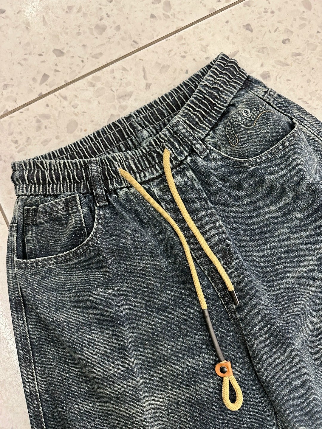 широкие джинсы,мужские джинсы,мужские широкие джинсы,джинсы широкие на резинке,джинсовые брюки