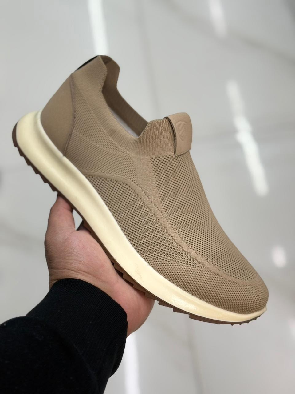 ,спортивная ,мужские кроссовки повседневные,мужские кроссовки,кроссовки удобные