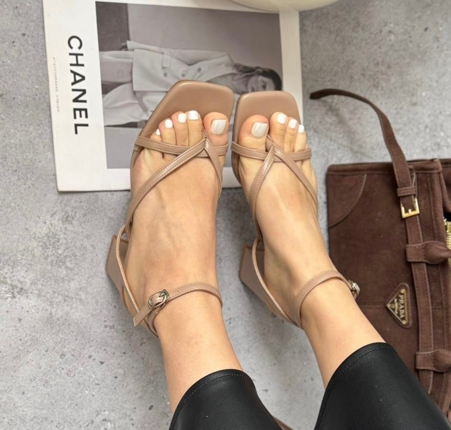 босоножки женские,босоножки на каблуках,босоножки модные,бежевые босоножки,босоножки obba