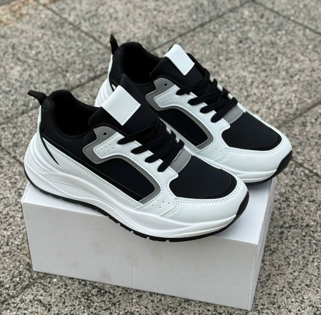 женские кроссовки,,кроссовки для женщин,кроссовка,кроссовки белая