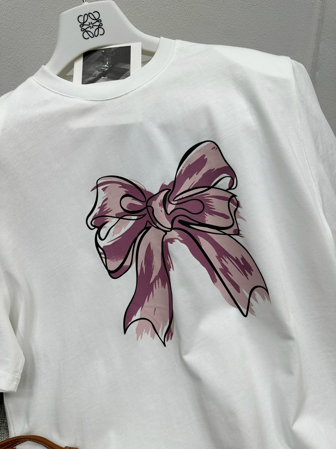 футболка с бантами,футболки женская,летние женские футболки,футболка с бантиком женская,футболка с принтом