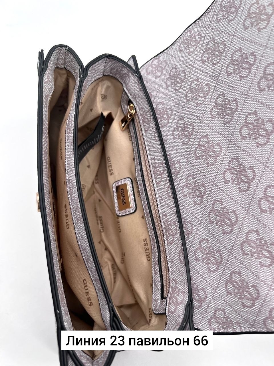 женская сумка guess,сумка guess,guess сумка на плечо,guess сумка на плечо кросс-боди,женская сумка от бренда guess