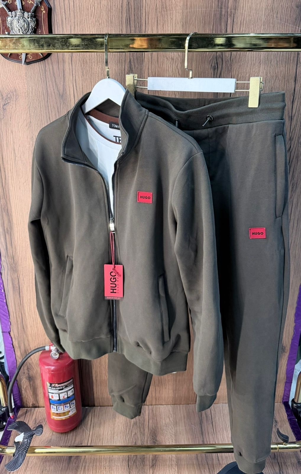 спортивный костюм hugo boss,спортивный костюм хьюго босс,костюм спортивный мужской hugo boss,спортивный костюм hugo,мужской спортивный костюм