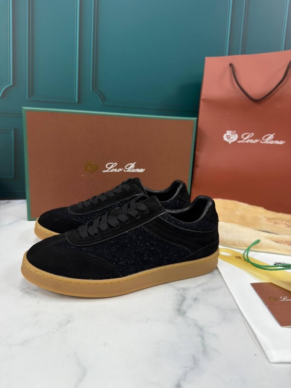 ,женские кроссовки из замши loro piana черные,кроссовки loro piana,замшевые кроссовки,замшевые кеды