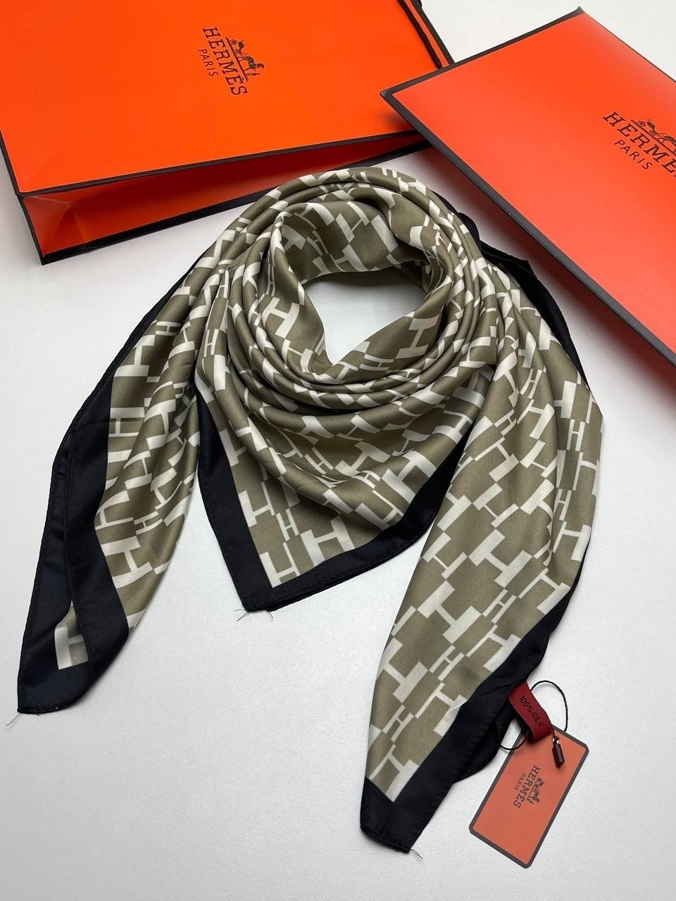 шелковые платки,атласный платок,платки женские,платок из натурального шелка,платки шарф