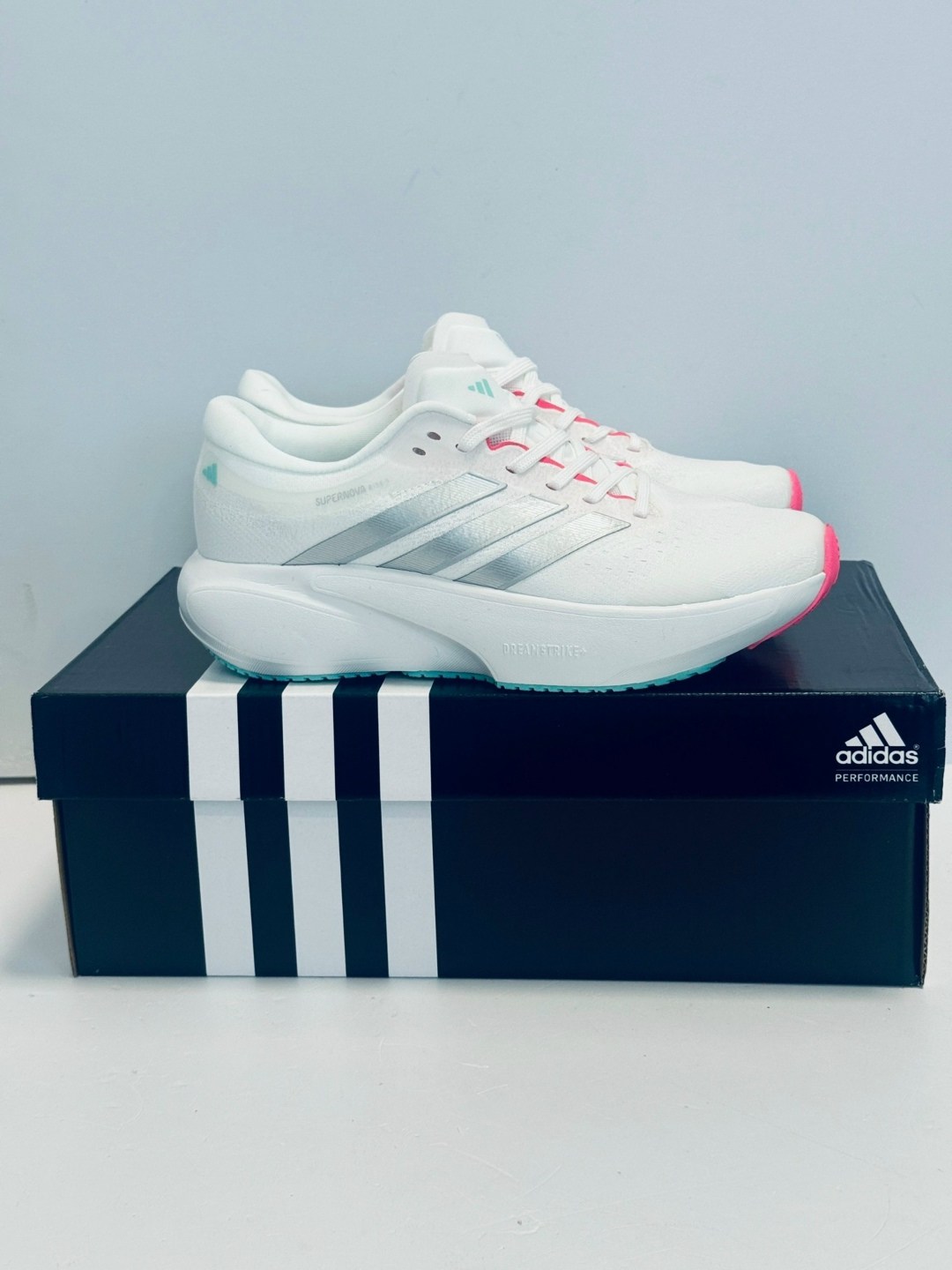 adidas кроссовки женские,кроссовки adidas,adidas performance,кроссовки мужские женские adidas,adidas run