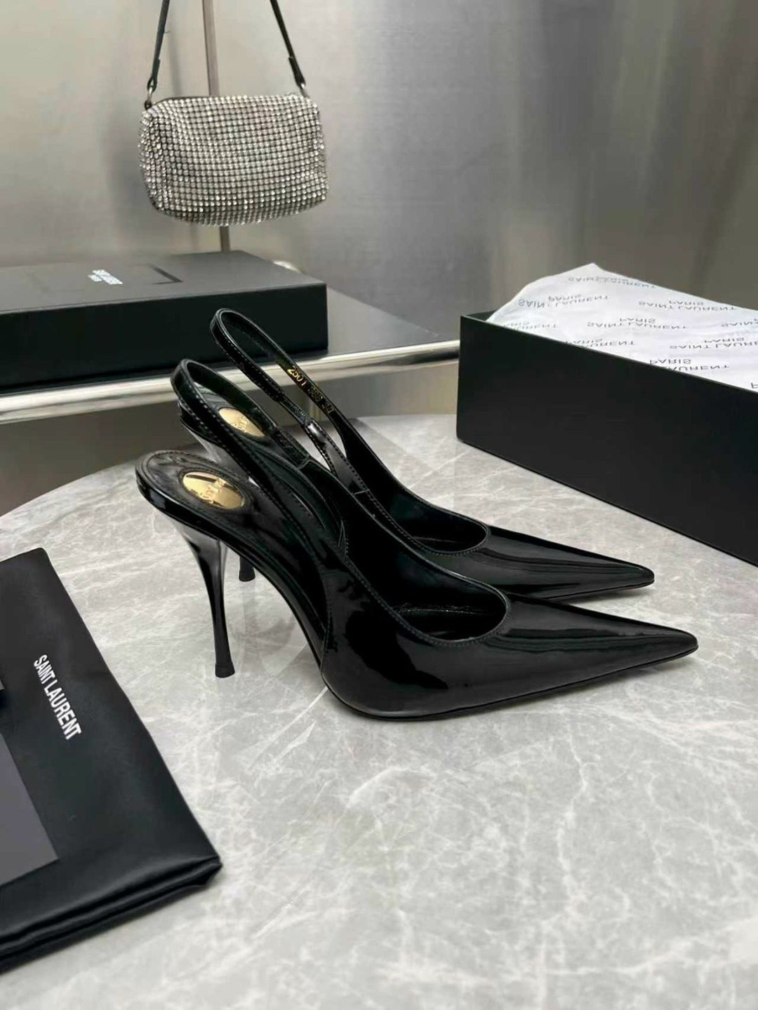 белые туфли,туфли женские,balenciaga туфли,лакированные туфли,туфли баленсиага лодочки