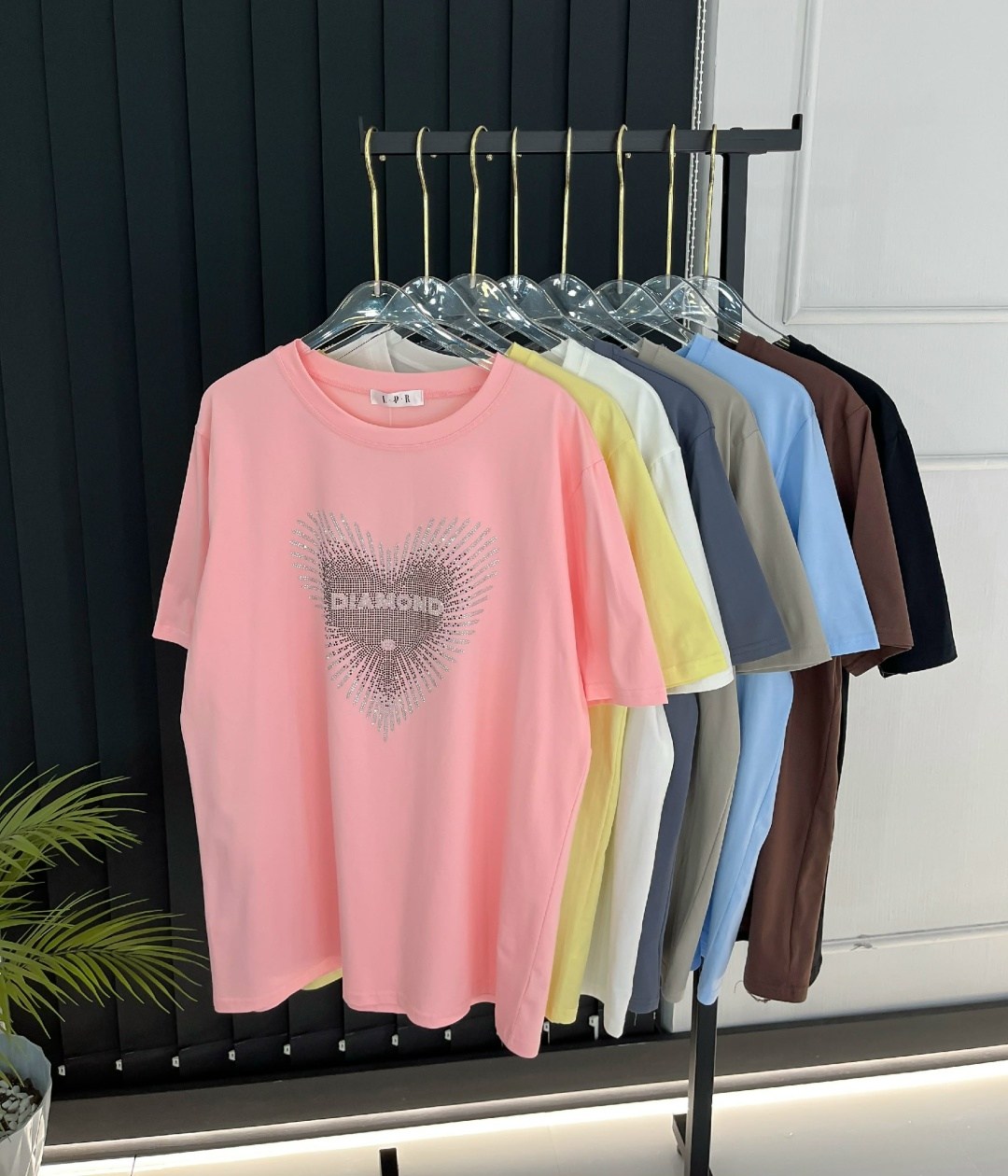 футболка женская,футболка оверсайз со стразам,футболки женская оверсайз,футболка со стразами,женская футболка оверсайз со стразами