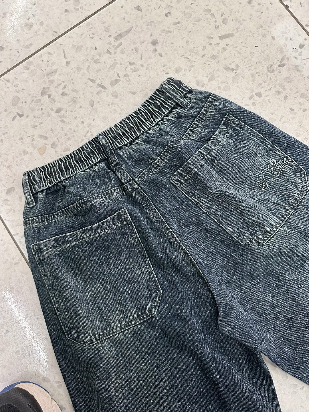 широкие джинсы,мужские джинсы,мужские широкие джинсы,джинсы широкие на резинке,джинсовые брюки