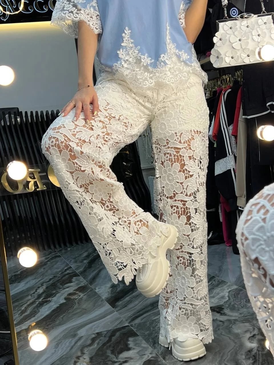 брюки клеш из гипюра fati collection,кружевные брюки,брюки из кружева,брюки с кружевом,женские кружевные брюки bcbgmaxazria