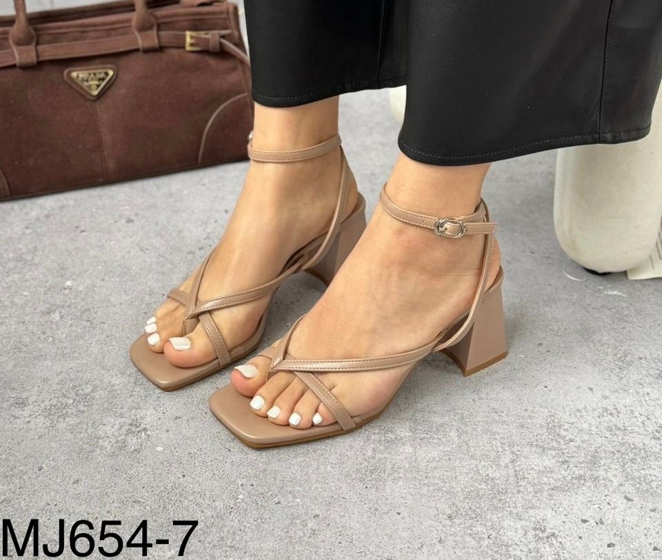 босоножки женские,босоножки на каблуках,босоножки модные,бежевые босоножки,босоножки obba