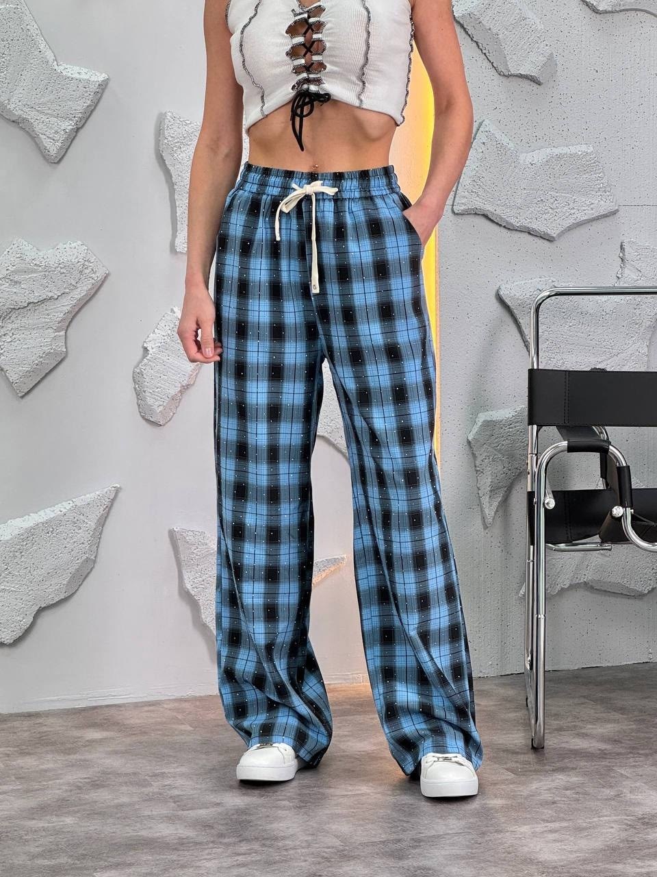 женские брюки в клетку,штаны в клетку,широкие брюки в клетку,брюки в клетку,клетчатые брюки женские широкие