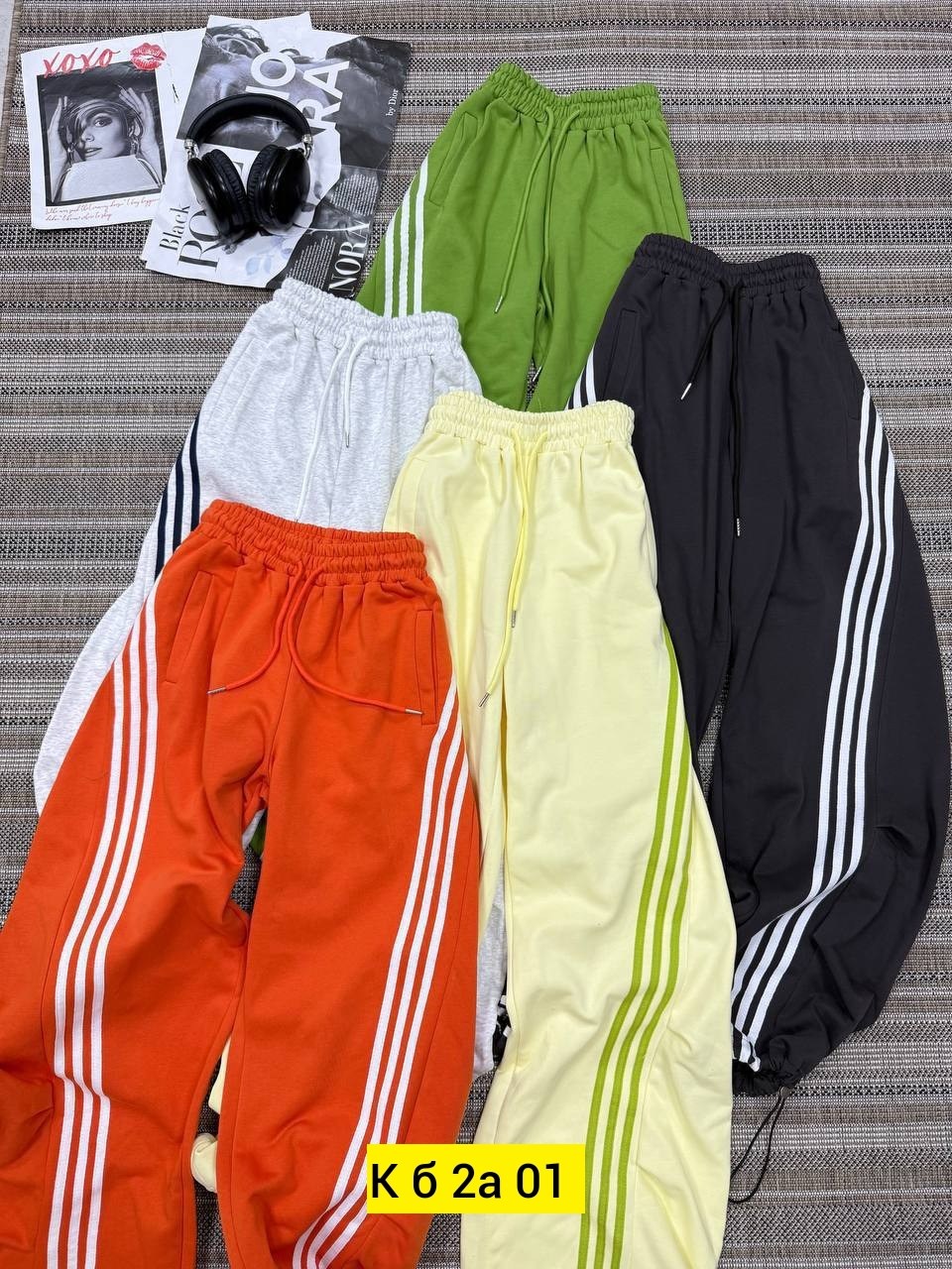 спортивные штаны,спортивные брюки,брюки широкие,брюки спортивные женская,спортивные брюки adidas originals