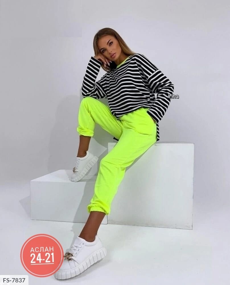 костюм женский,костюм с кофтой и брюками,спортивные женские костюмы,повседневный женский костюм,cпортивный костюм женский на флисе