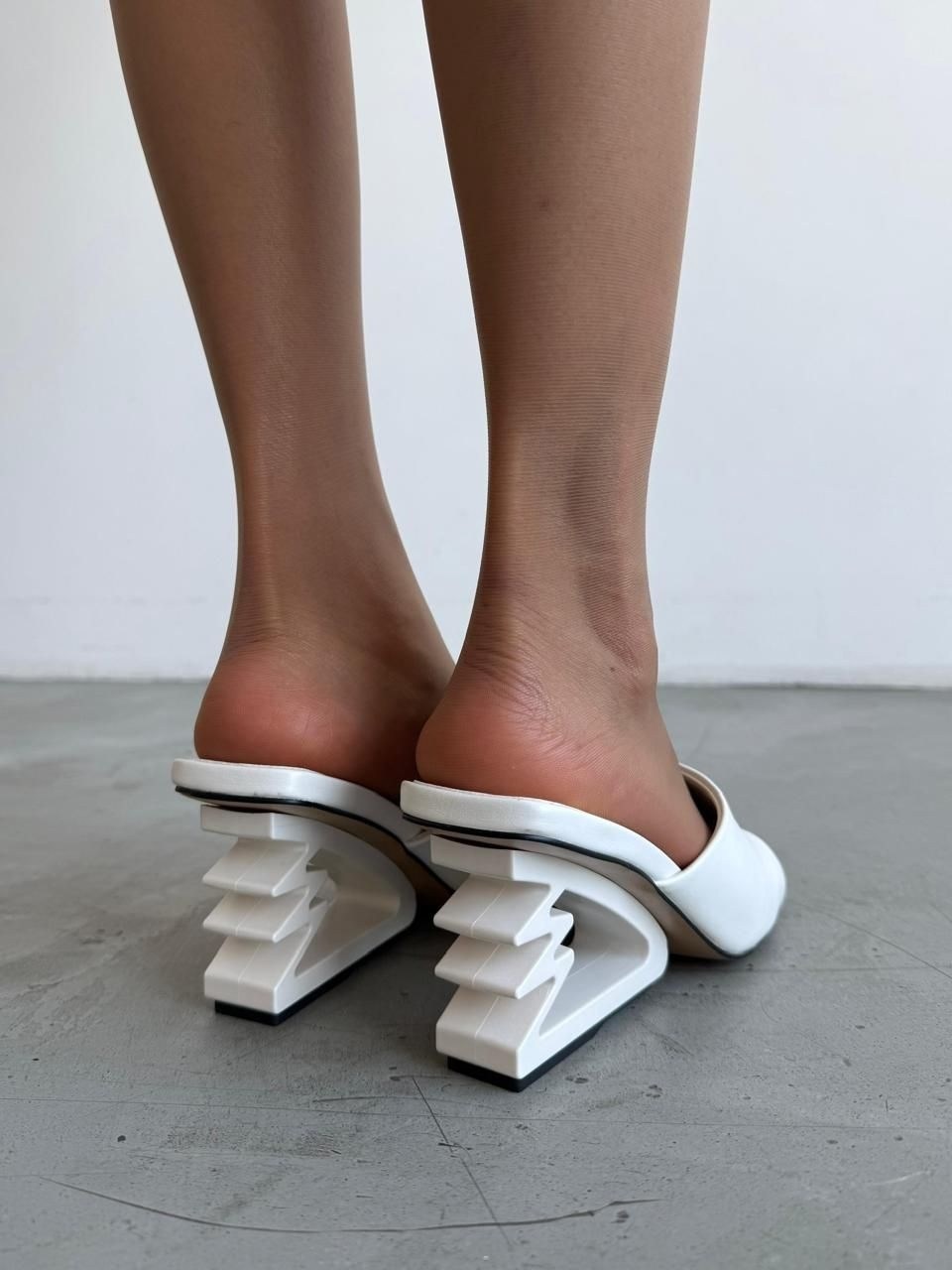 босоножки на каблуках,,женские босоножки,шлепанцы на каблуке,женские шлепанцы