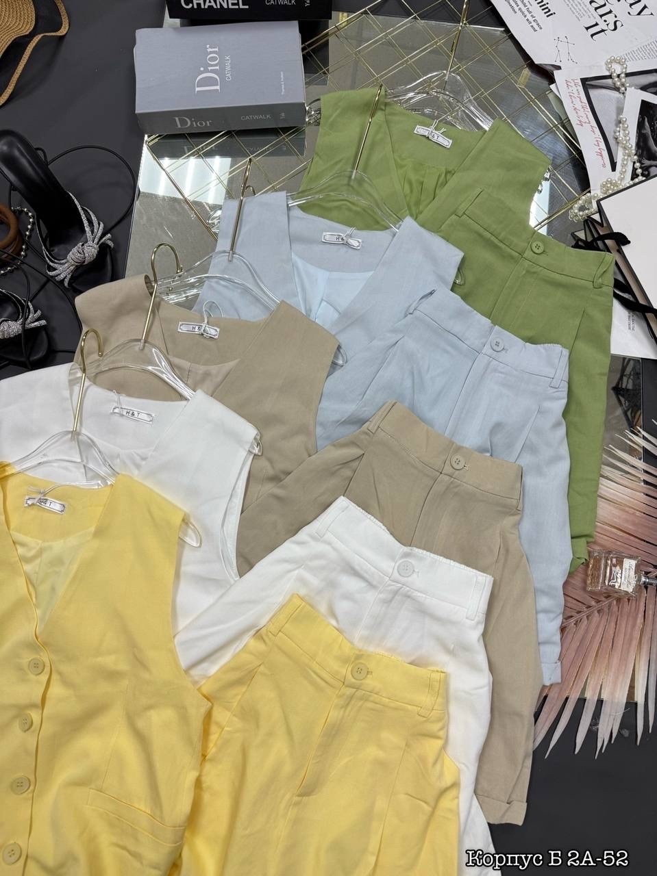 женские жилеты,белая одежда,летние костюмы,костюм с шортами