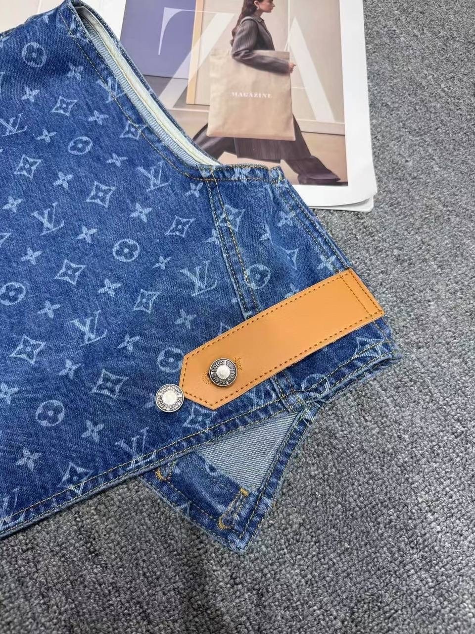 джинсовый жилет,женский джинсовый жилет,джинсовая жилетка,джинсовая жилетка женская,джинсовая безрукавка