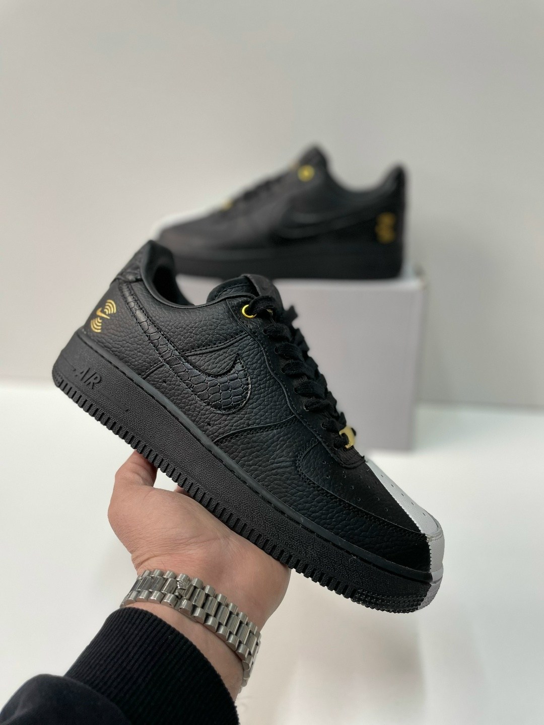 nike air force 1 low 40th anniversary edition split black white,nike air force 1 anniversary edition,nike air force 1 07 prm,кроссовки мужские nike air force 1,кроссовки nike air force low anniversary