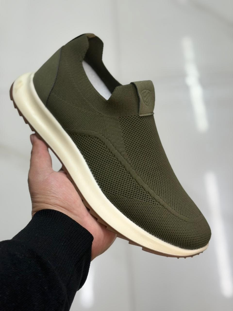 ,спортивная ,мужские кроссовки повседневные,мужские кроссовки,кроссовки удобные