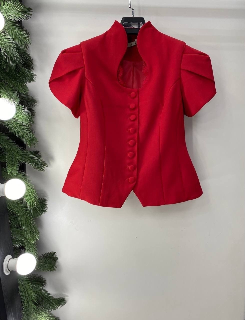 брючный костюм,белый брючный костюм,белые костюмы,брючный костюм женский,костюм