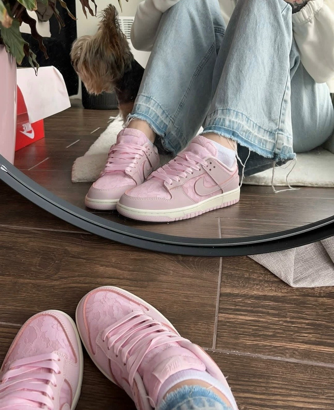 nike dunk low pink,dunk low nike,nike dunk low lx pink foam (w),розовые найк,nike dunk low gs 'triple pink'