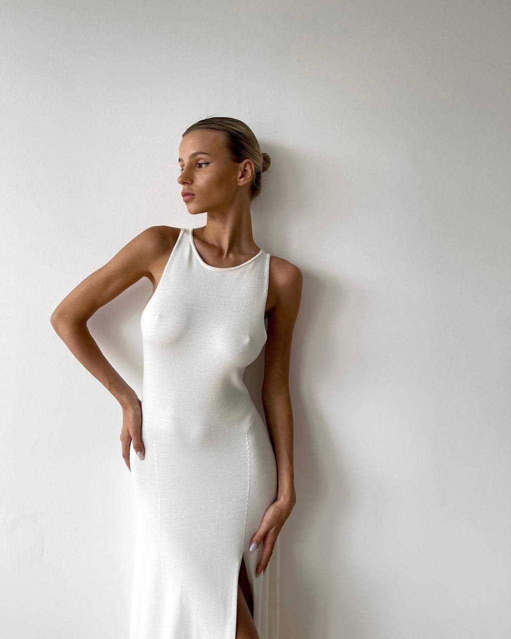 платье с высоким разрезом,женское облегающее платье,длинное платье,платье стиль,модное платье