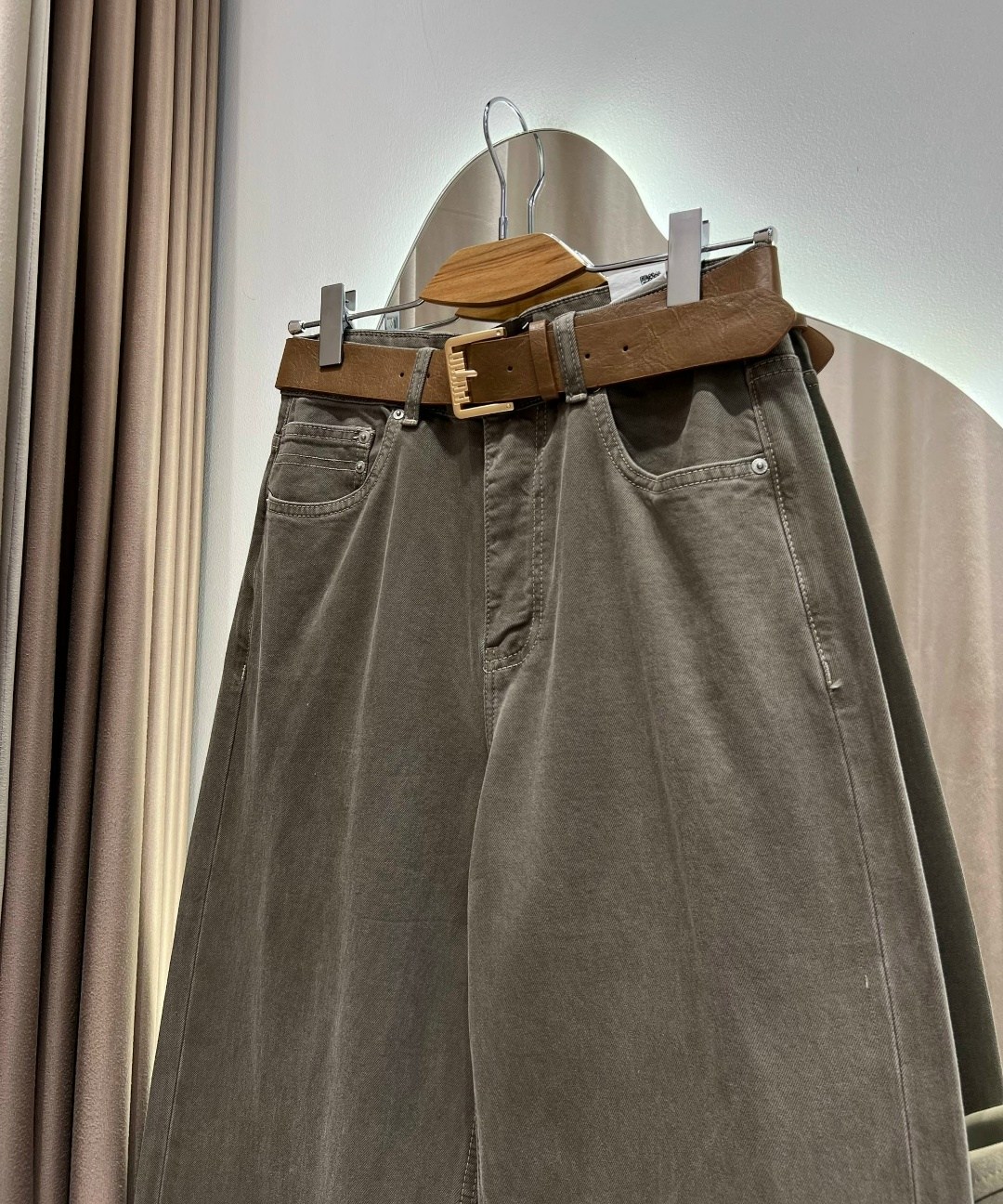 кожаный жилет,жилет,двухсторонний жилет,спортивные костюм,теплый костюм