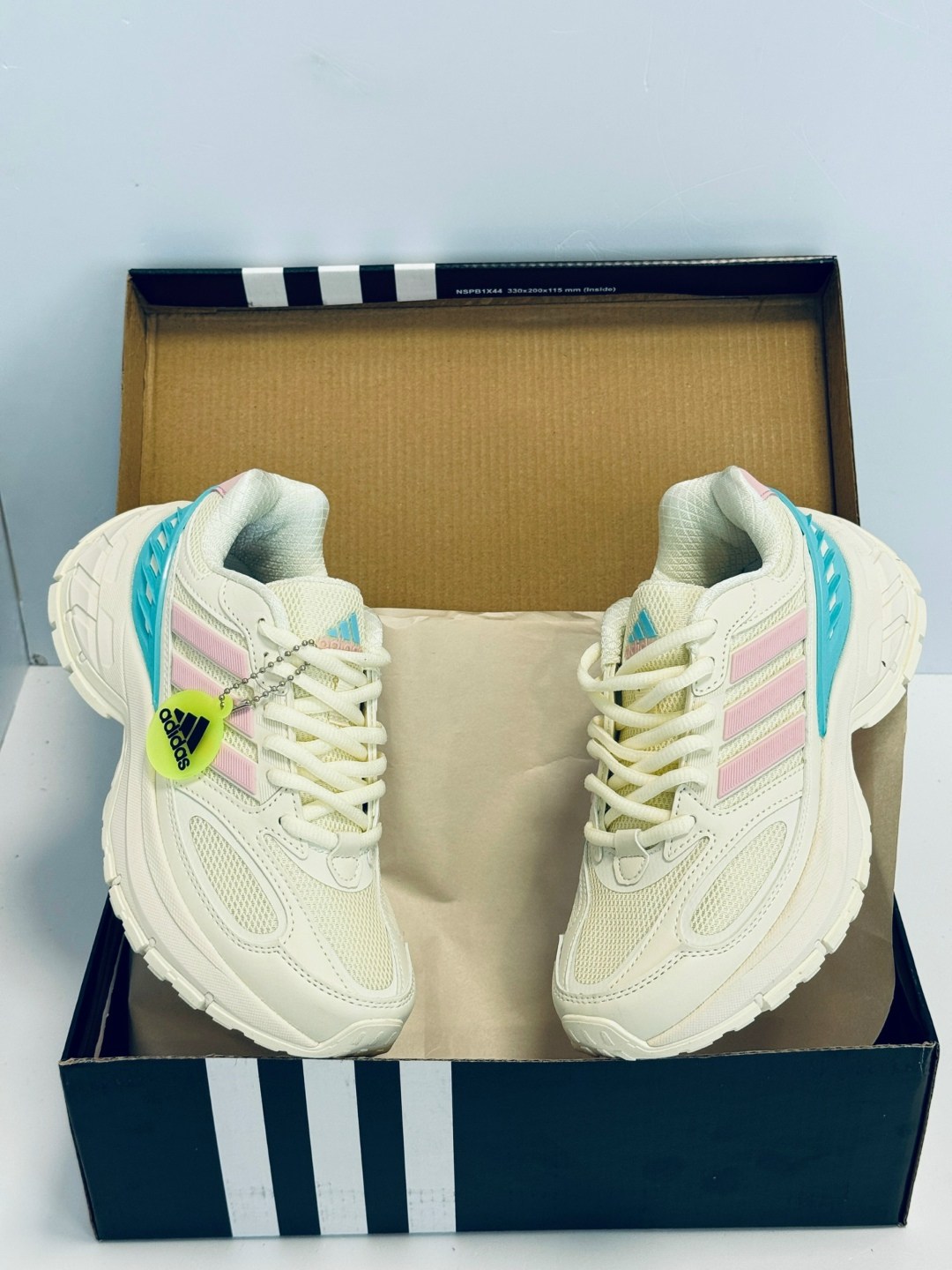 кроссовки adidas,кроссовки женский adidas,кроссовки adidas original,кроссовки adidas response,adidas кроссовки adidas