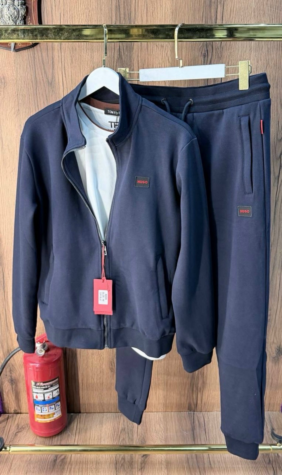 спортивный костюм hugo boss,костюм спортивный мужской,костюм спортивный мужской hugo boss,спортивный костюм hugo,спортивный костюм