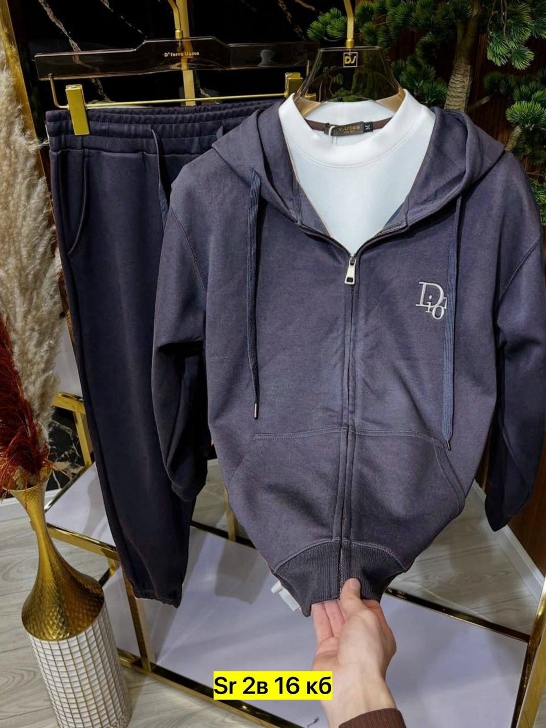 спортивный костюм brunello cucinelli,мужской спортивный костюм brunello cucinelli,спортивный костюм мужской loro piana,мужской спортивный костюм,спортивный костюм бриони