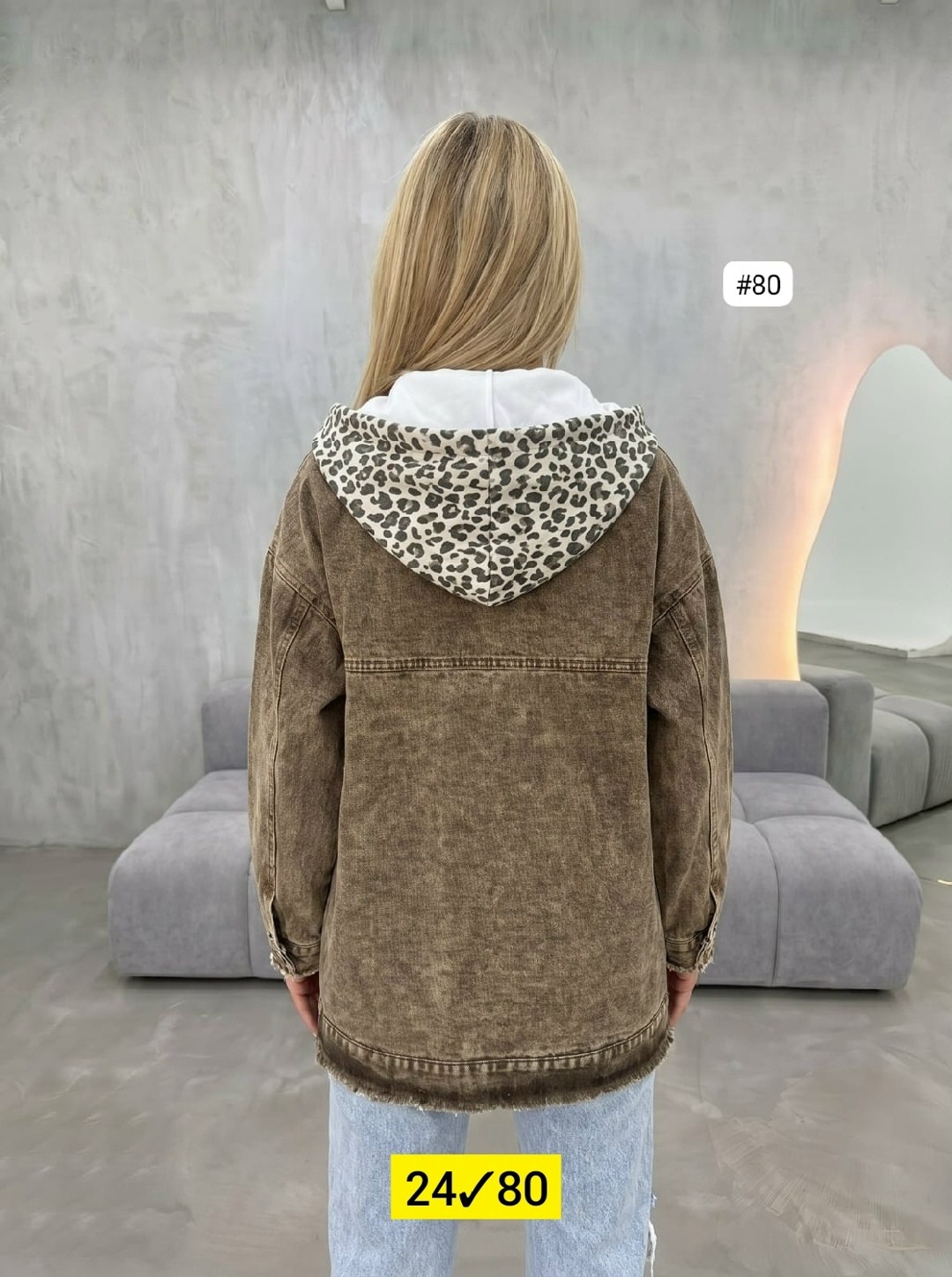 женская джинсовая куртка,джинсовая куртка,куртка женская,женская джинсовая куртка с капюшоном,куртка джинсовая с капюшоном