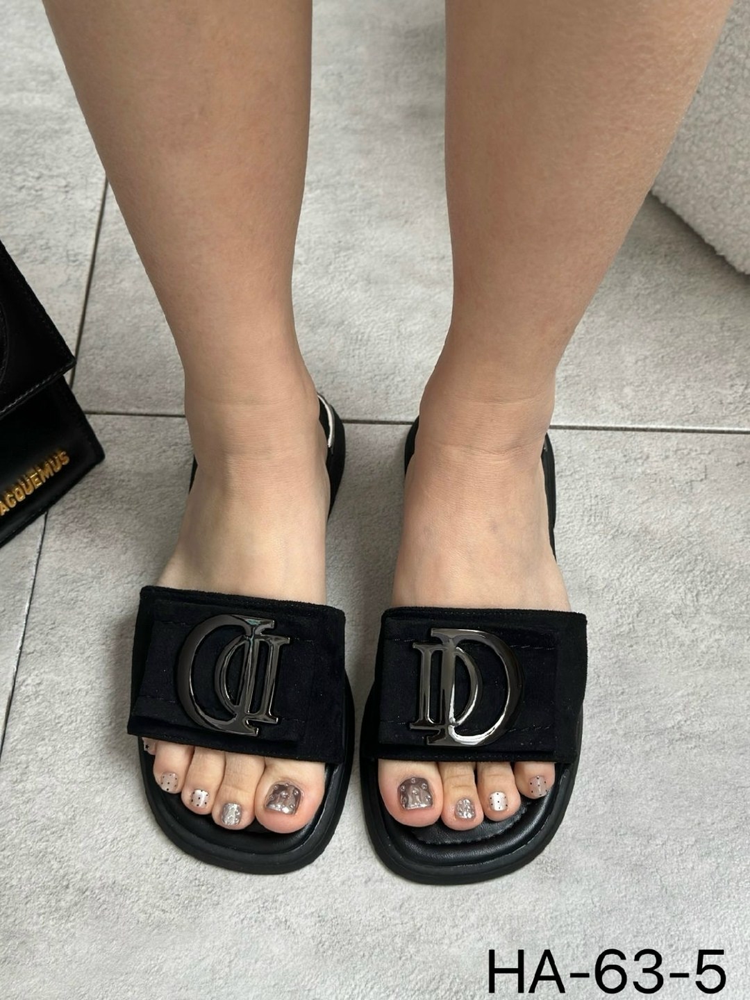 ,женские шлепанцы,модные шлепанцы,шлепки кристиан диор женские,шлепки диор