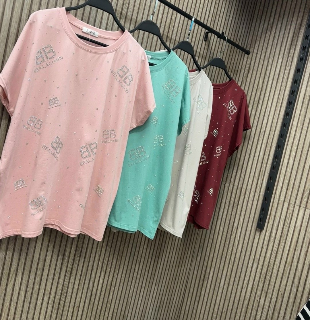 футболка женская,футболка женская со стразами,футболки модные,футболка со стразами,футболка