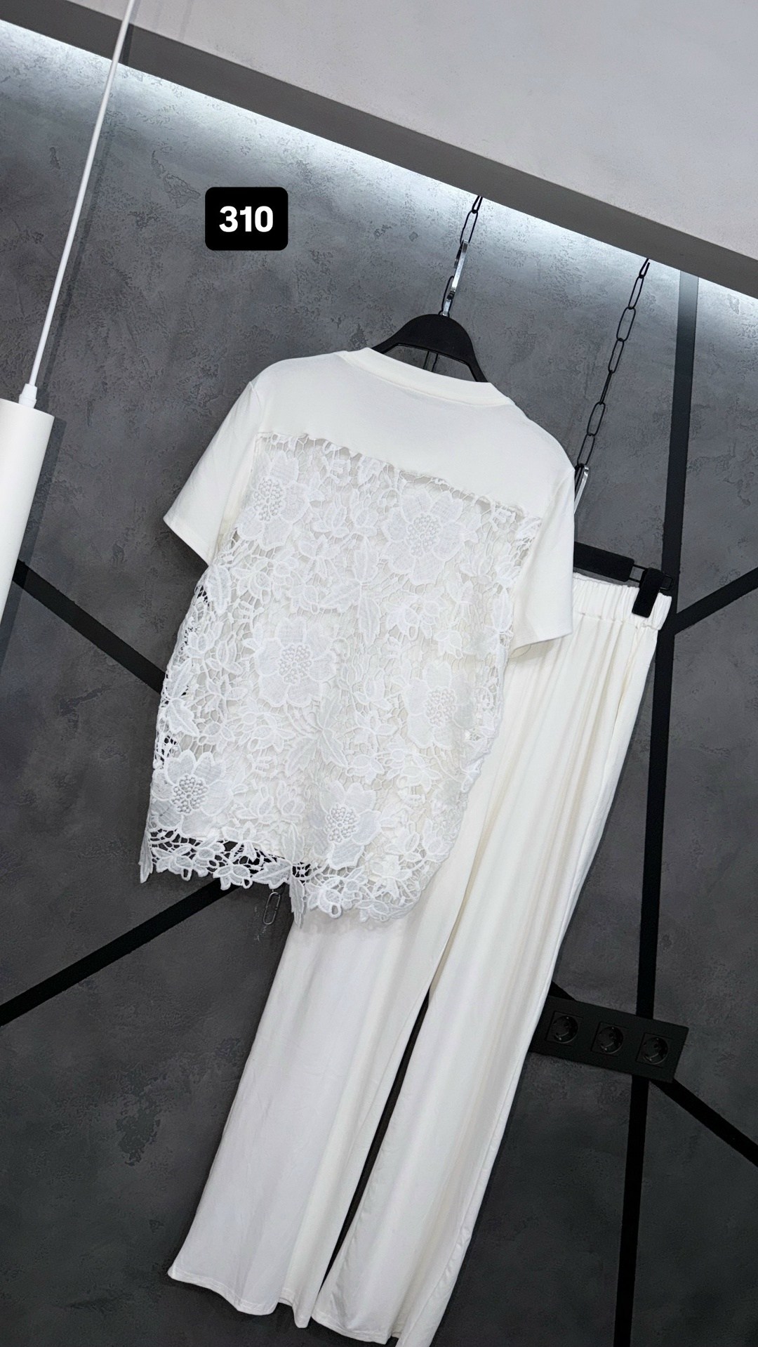 костюм с брюками,женские костюмы,женский брючный костюм,костюм классический,летние костюмы